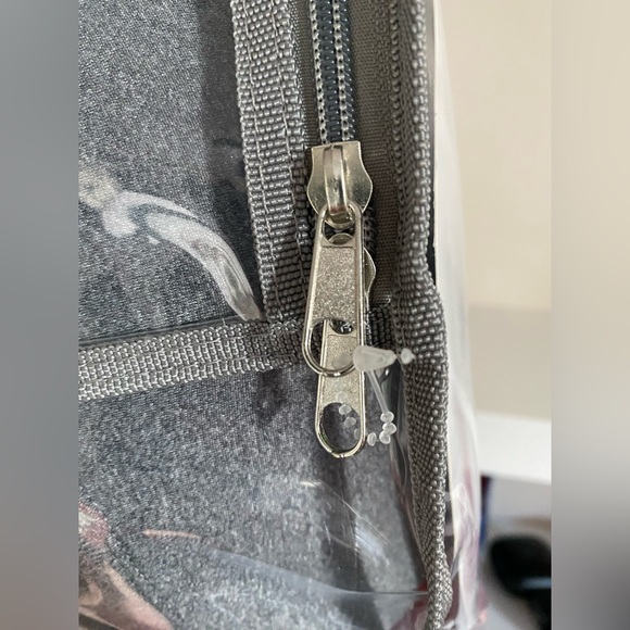 Frida Mom Adjustable Nursing Pillow - Picture 4 of 5